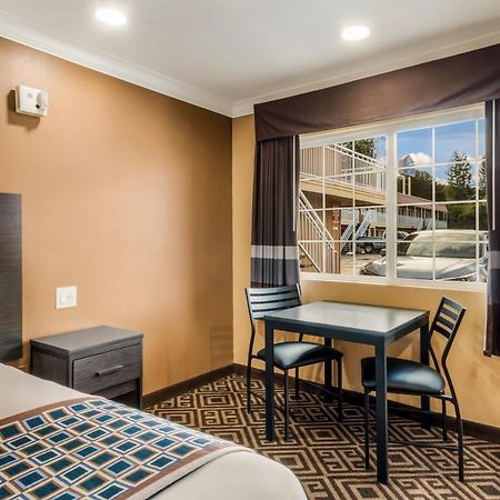 Americas Best Value Inn - Ukiah Bagian luar foto