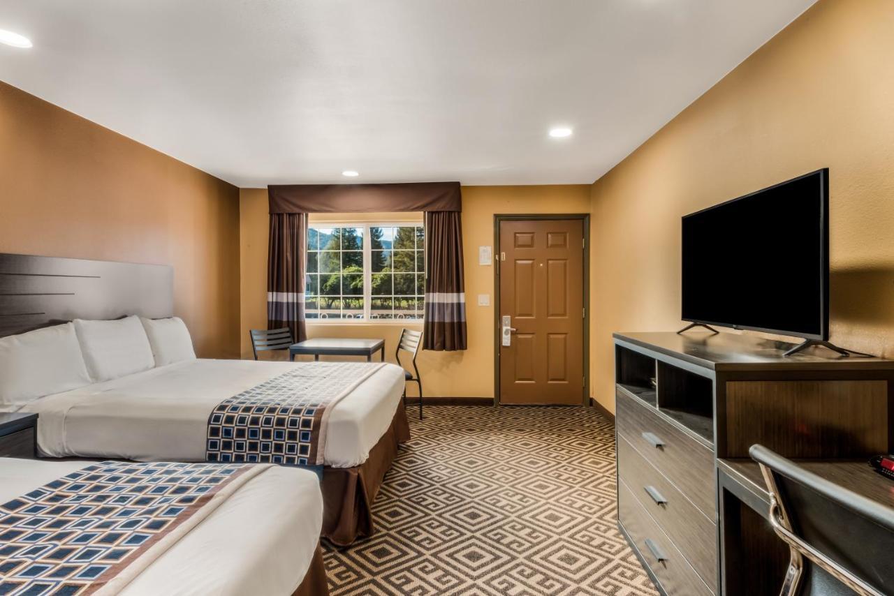 Americas Best Value Inn - Ukiah Bagian luar foto