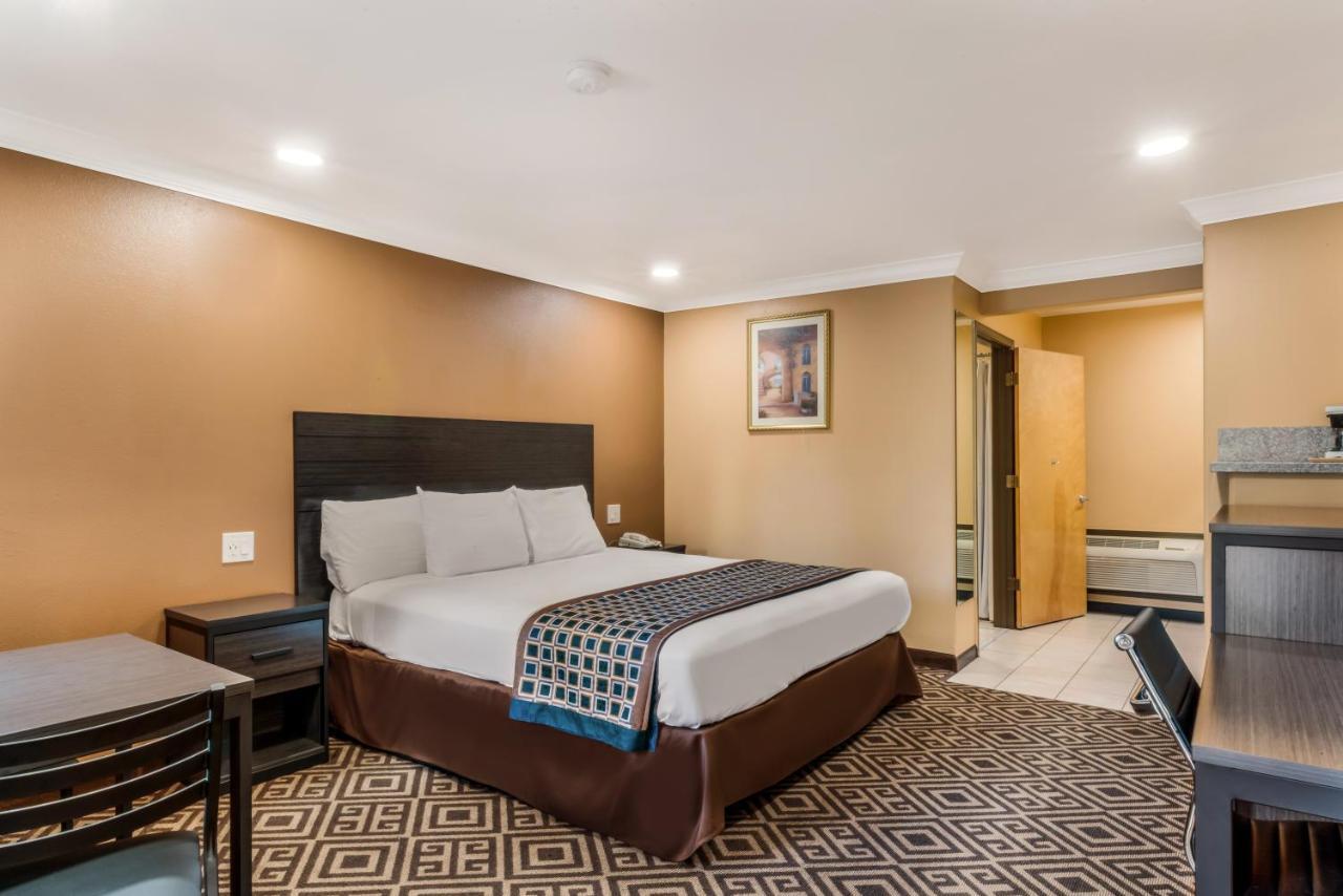 Americas Best Value Inn - Ukiah Bagian luar foto