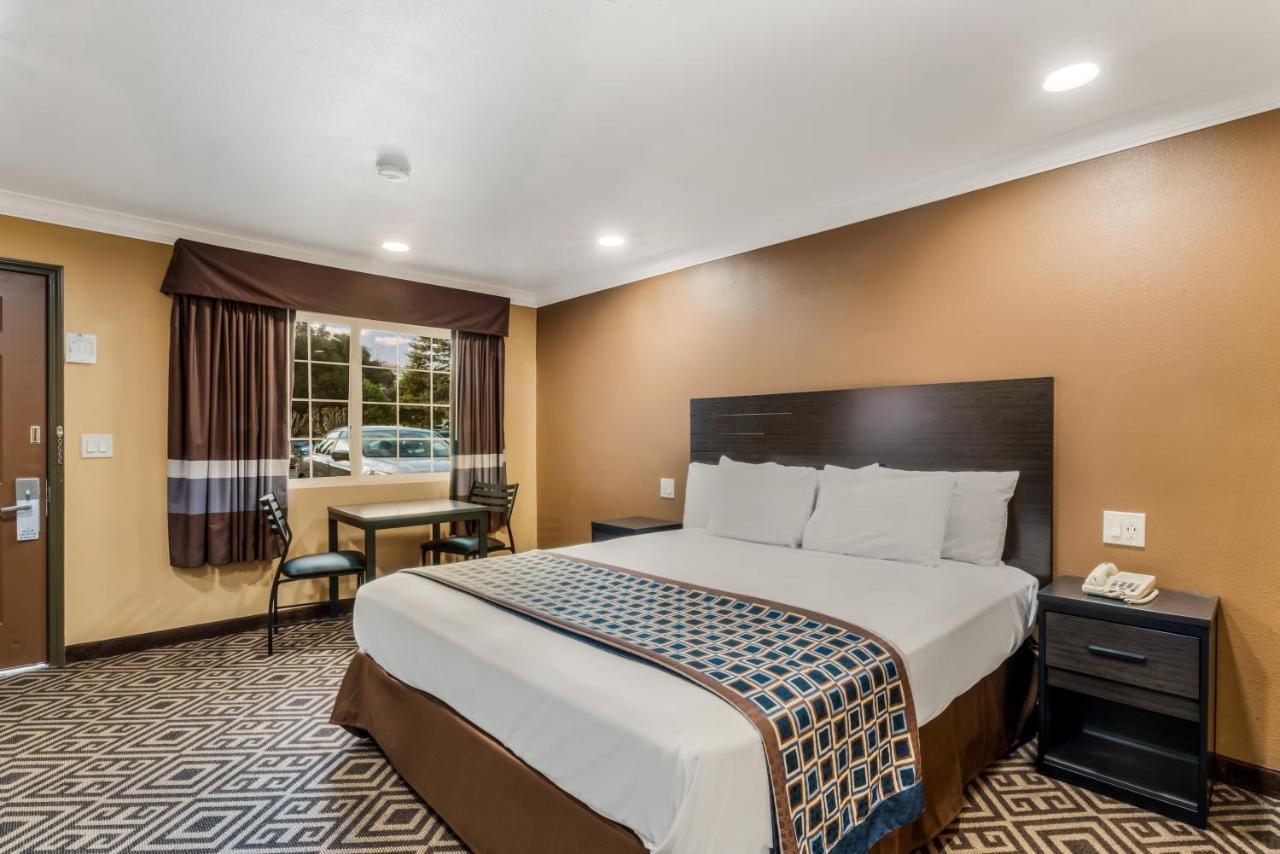 Americas Best Value Inn - Ukiah Bagian luar foto