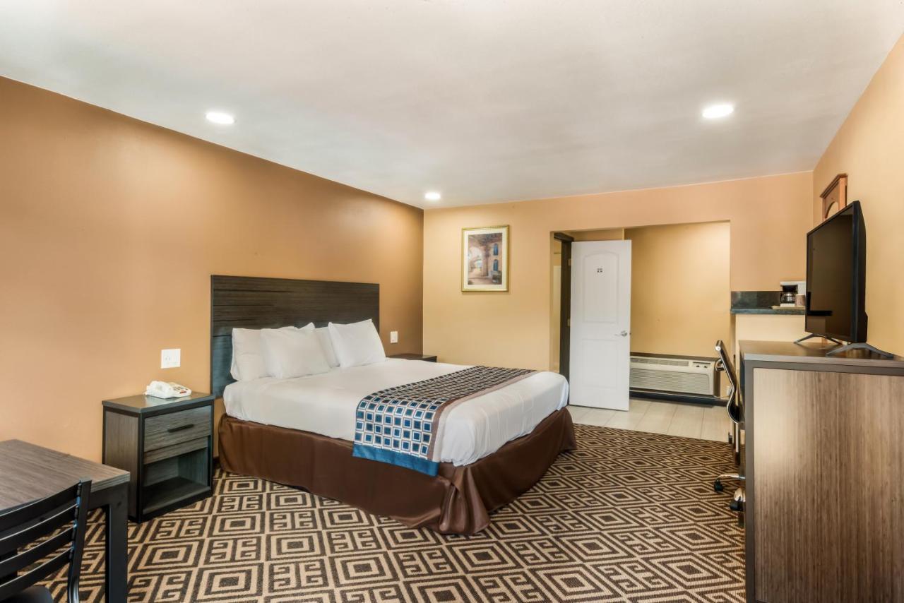 Americas Best Value Inn - Ukiah Bagian luar foto