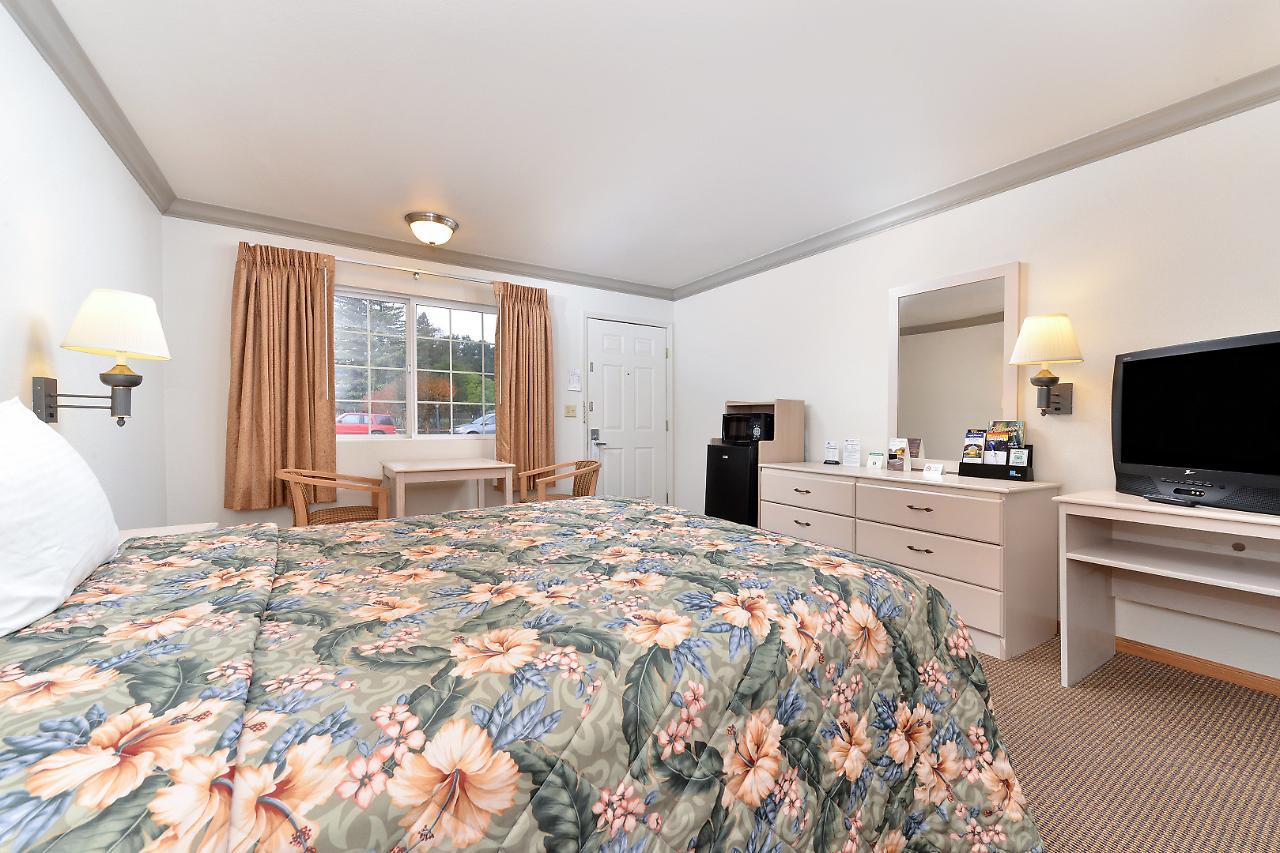 Americas Best Value Inn - Ukiah Bagian luar foto