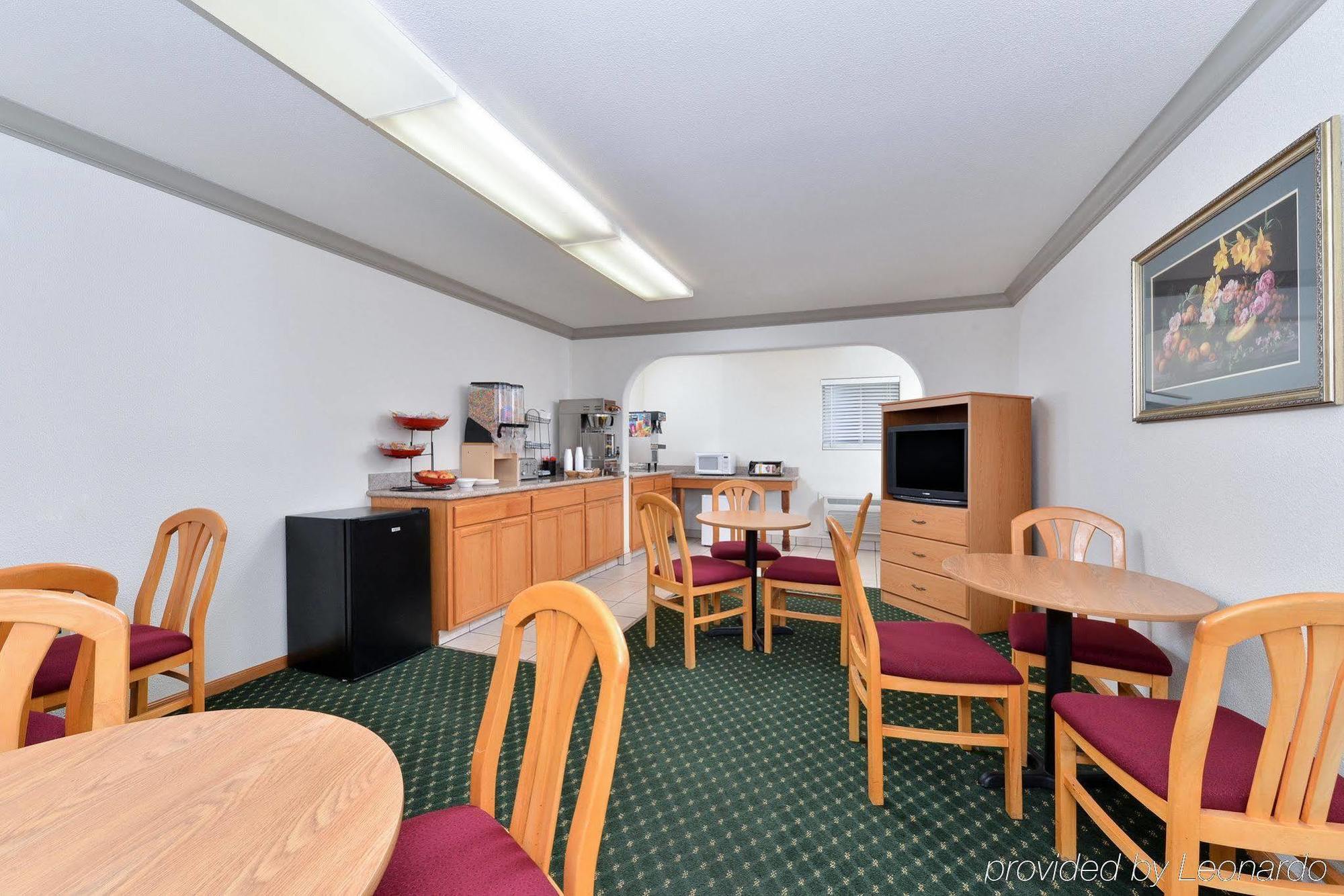 Americas Best Value Inn - Ukiah Bagian luar foto